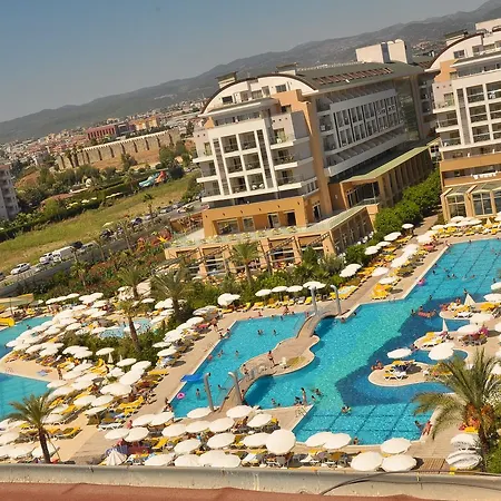 Hotell Hedef 5*