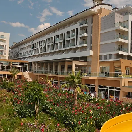 Hedef - Ultra Hotel 5*